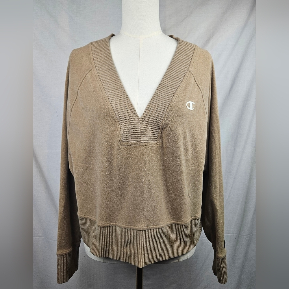 Champion Tan Oversized Cropped‎ Slouchy Sweater Size L Athleisure Gorpcore